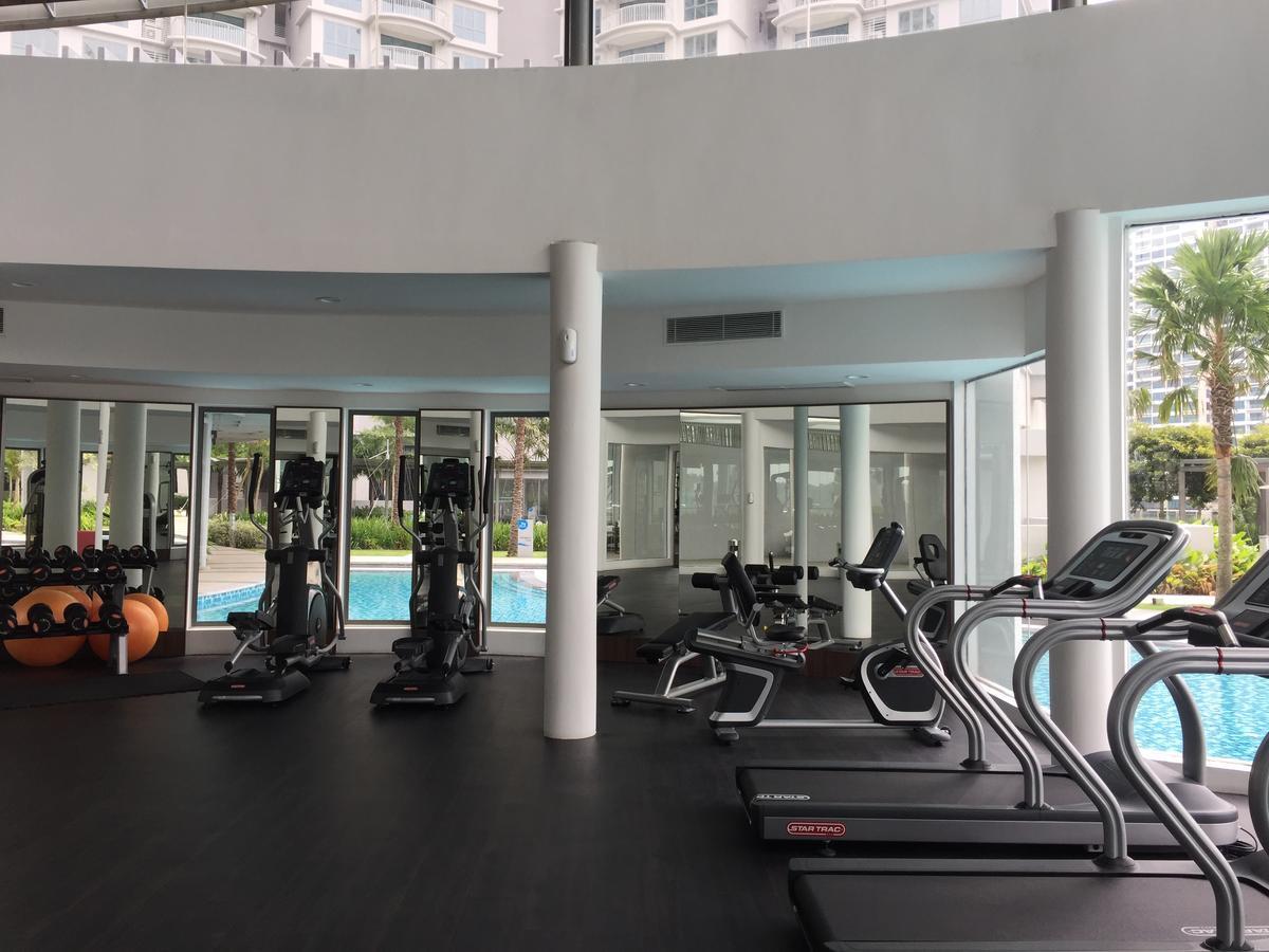 Teega Residence @ Cosy Seafront Living Нусаджая Екстериор снимка