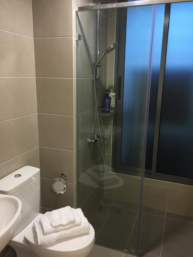 Teega Residence @ Cosy Seafront Living Нусаджая Екстериор снимка